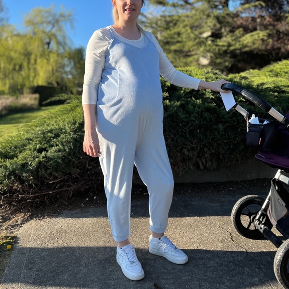 TS By Thrive Set Viscose Sweatshirt and Terry Overalls for Pregnant Women - Picture 1 of 15